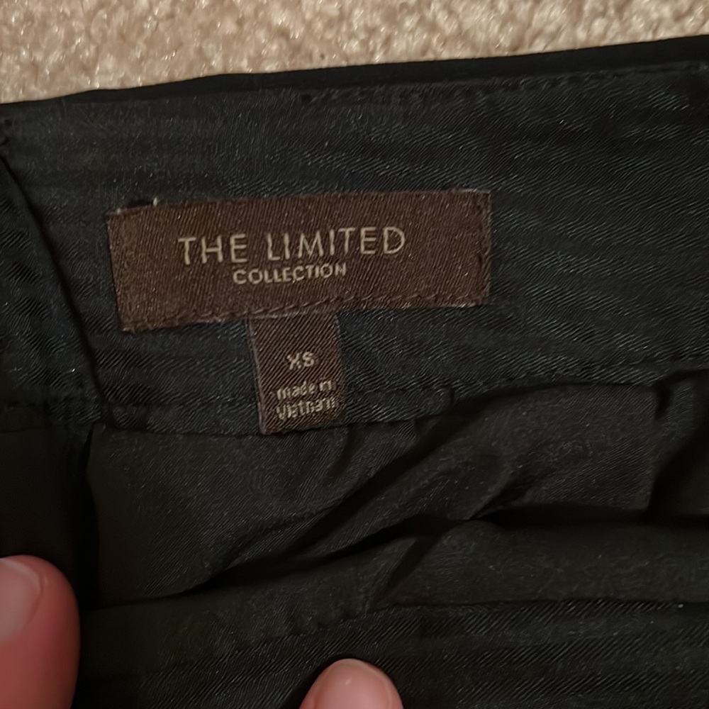 The Limited Black Swing Skirt size XS - Picture 3 of 5